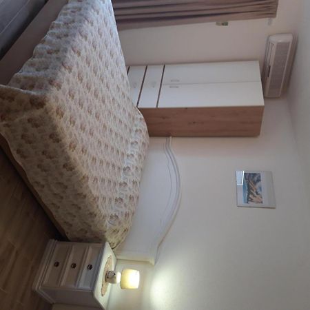 Rooms Nikola Tučepi Exteriér fotografie